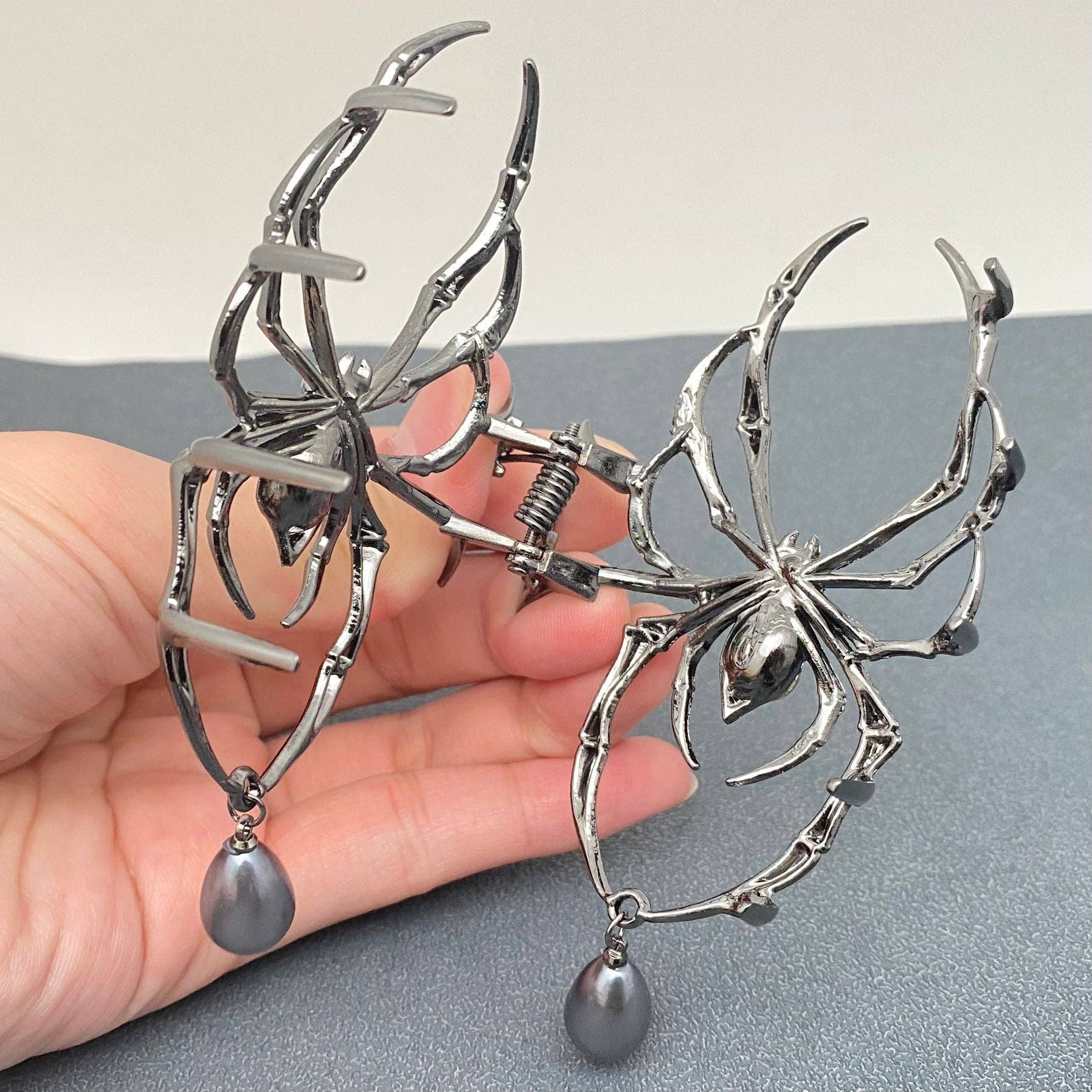 Spider Hair Claw Clip
