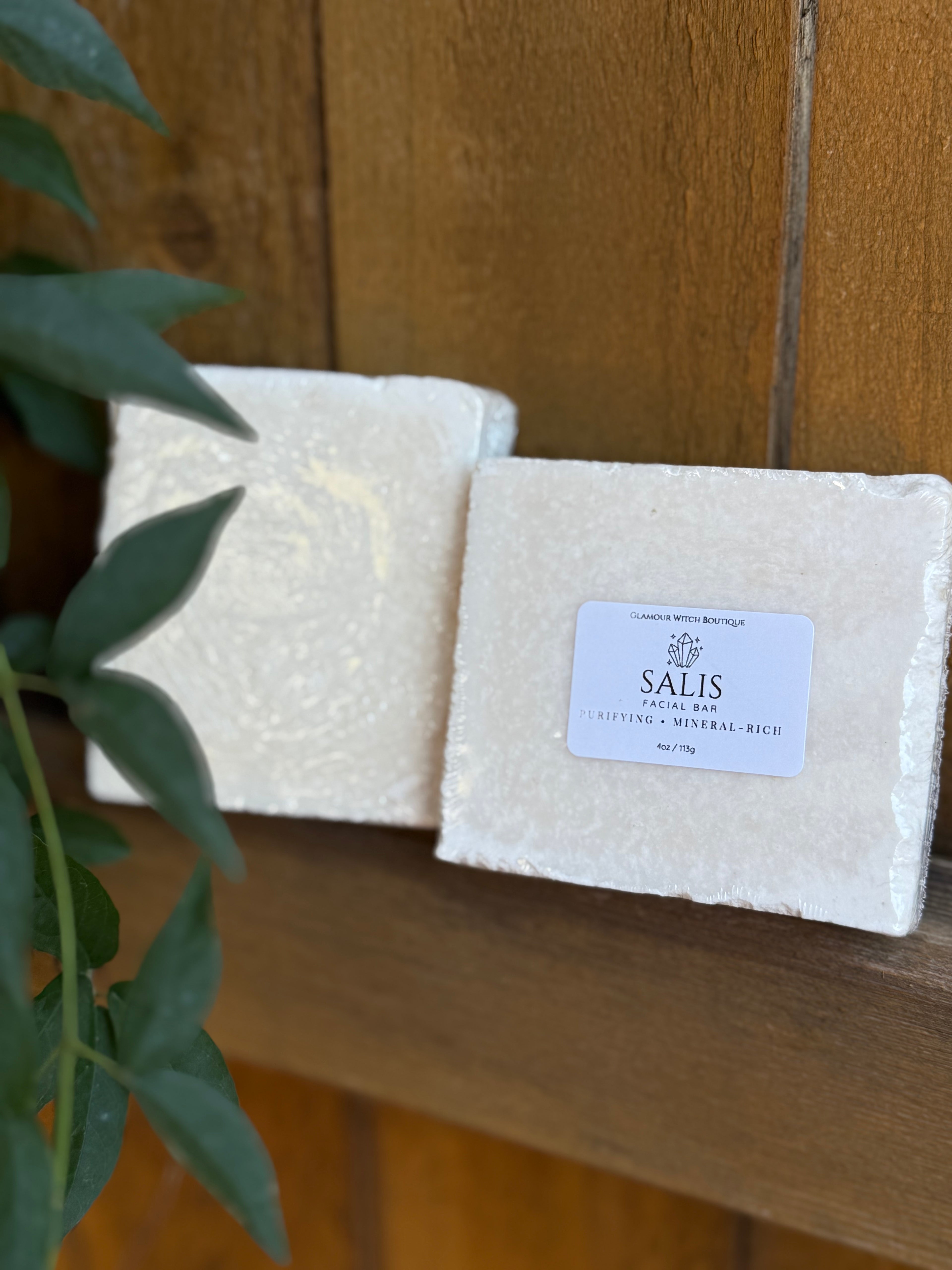 Salis – Clay & Himalayan Salt Facial Bar
