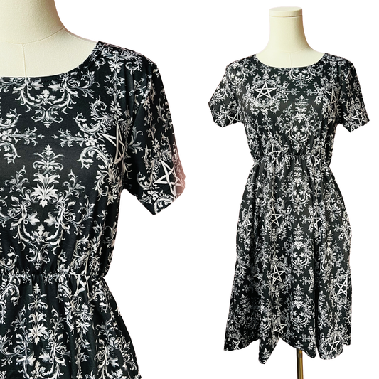 T-shirt Dress - Pentacles