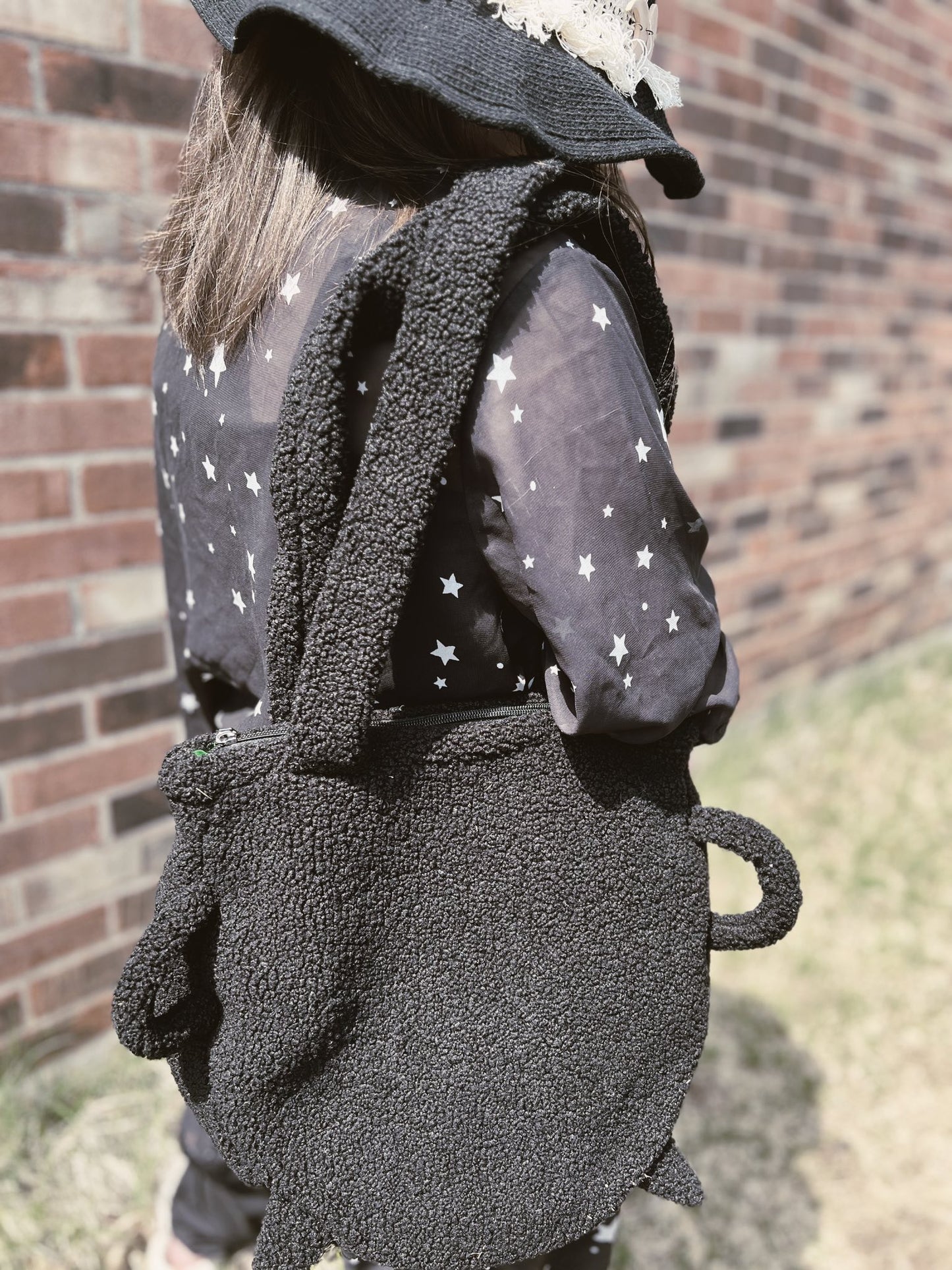 Cozy Cauldron Bag