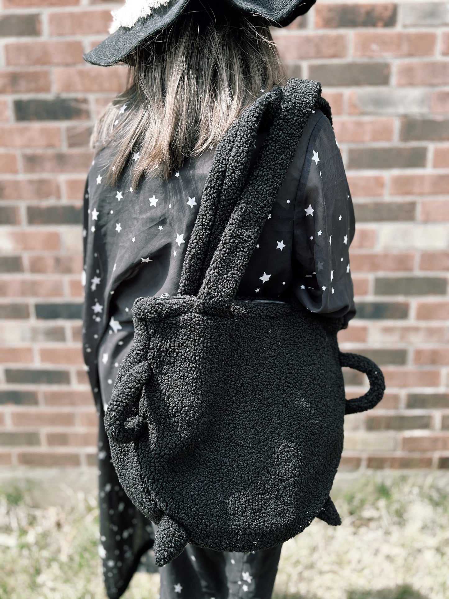 Cozy Cauldron Bag