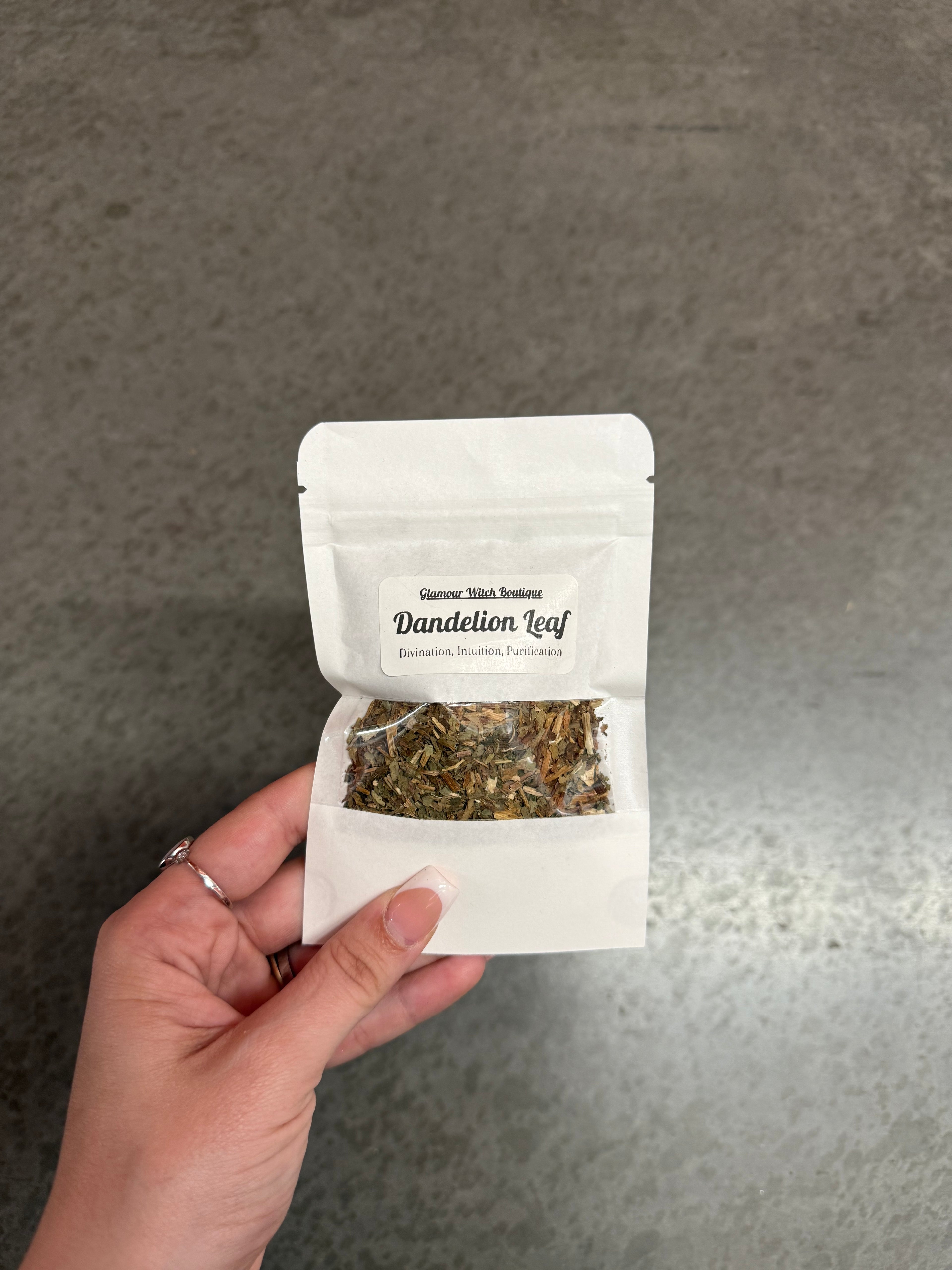 Dandelion Leaf