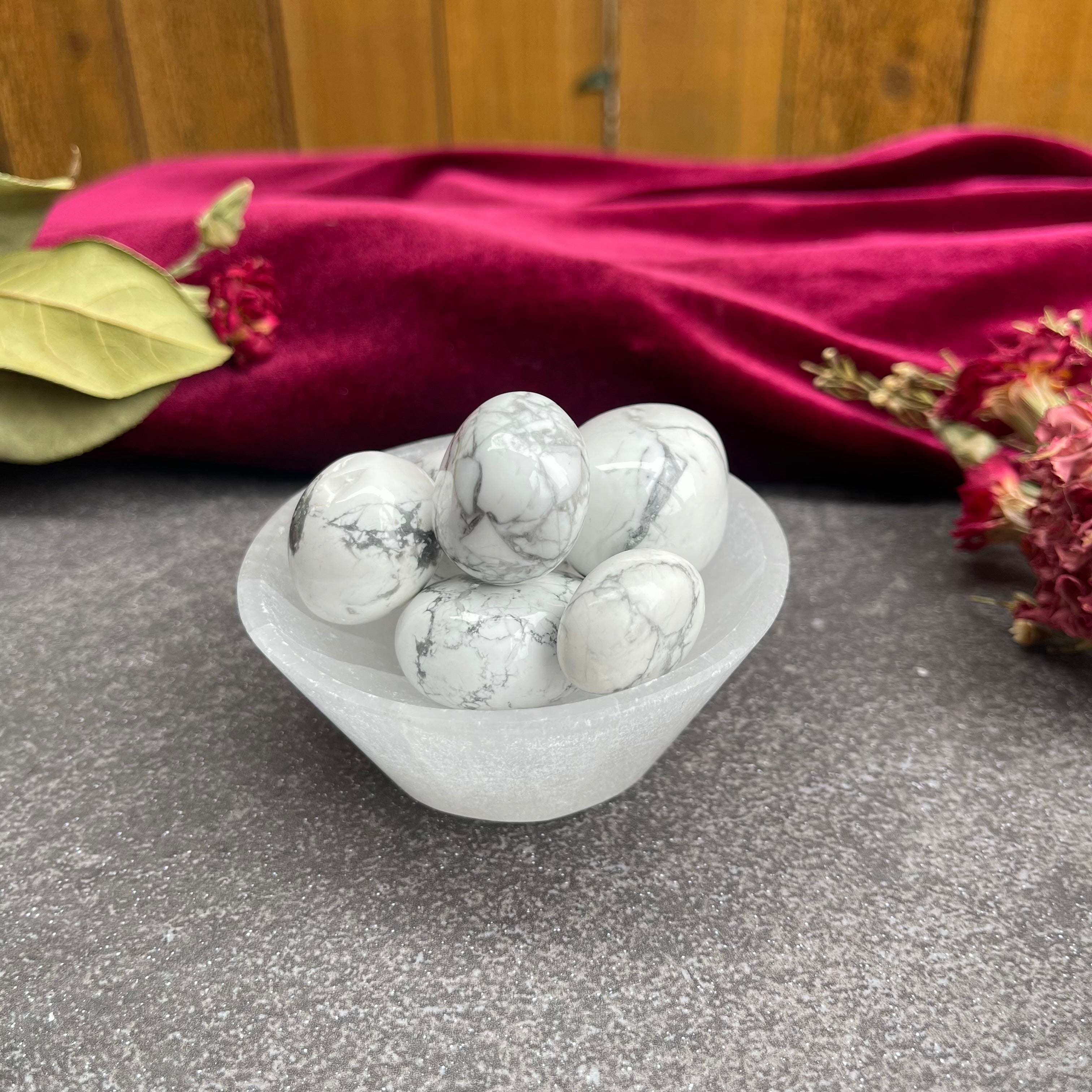 Howlite Tumble