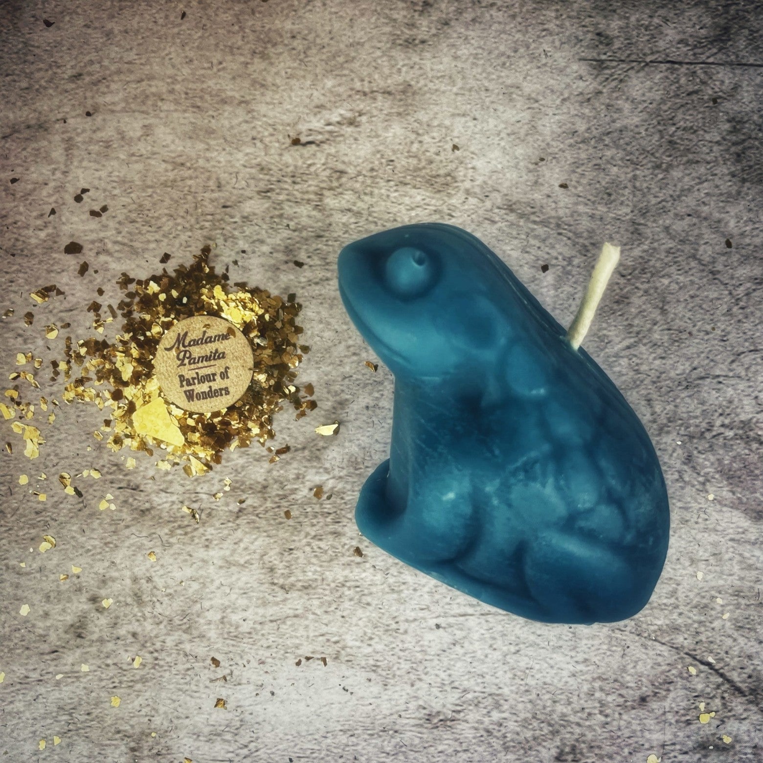 Beeswax Lucky Money Frog Spell Candle